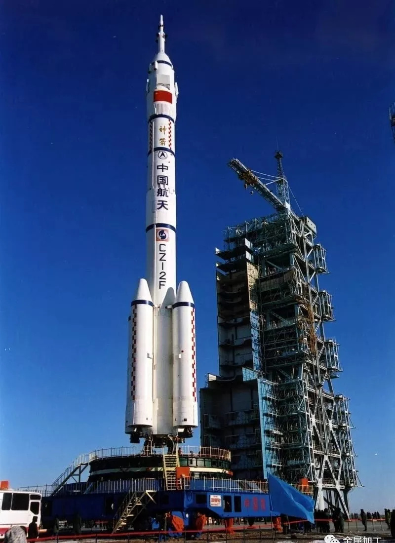 國產智能裝備在汽車與航空航天領域的最新應用 技術突破與場景落地